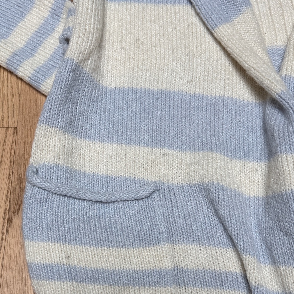 Eddie Bauer Blue and Cream Knit Cardigan/Robe - Picture 5 of 5